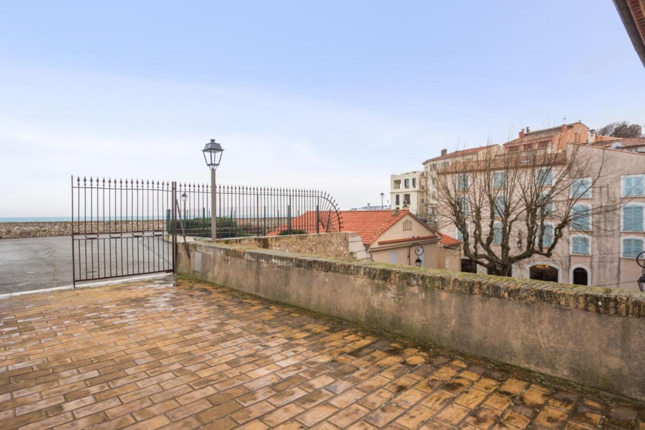アンティーブLa Terrasse Des Remparts - Welkeysアパートメント エクステリア 写真